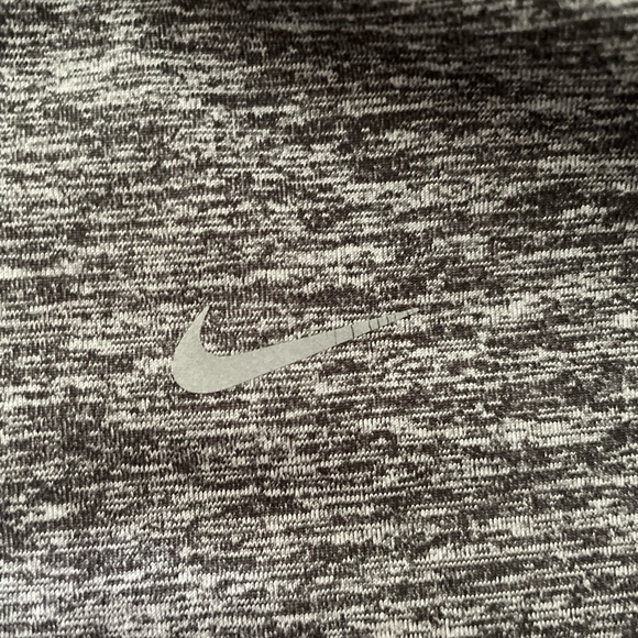 Nike 2014 Chicago Marathon Womens Running Element Dri-Fit Half Zip, Gray/Gray, S - Picture 3 of 7